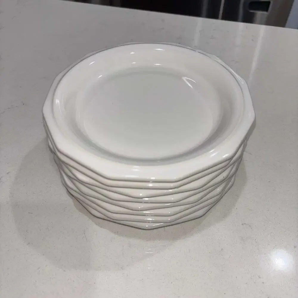 Vintage Pfaltzgraff Heritage White Ceramic Bread/Dessert Plates (8)